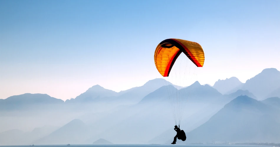 Paragliding Near Mumbai: Best Spots to Try