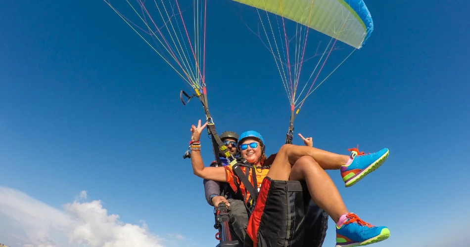 Paragliding Near Mumbai: Best Spots to Try